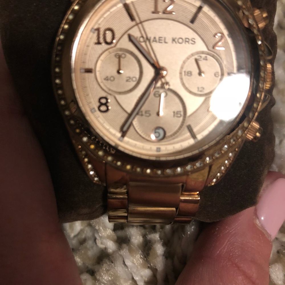 Mk watch
